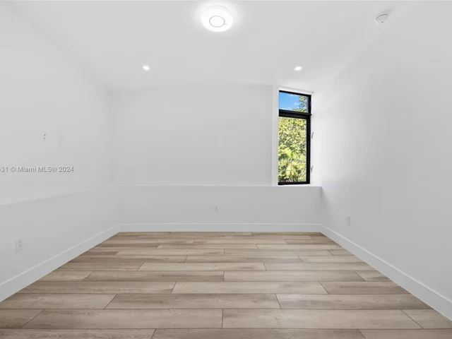 8914 SW 25th St, Miami FL 33165