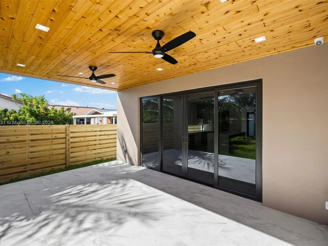 8914 SW 25th St, Miami FL 33165