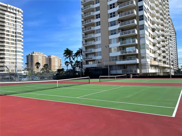 1985 S Ocean Dr # 14H, Hallandale Beach FL 33009