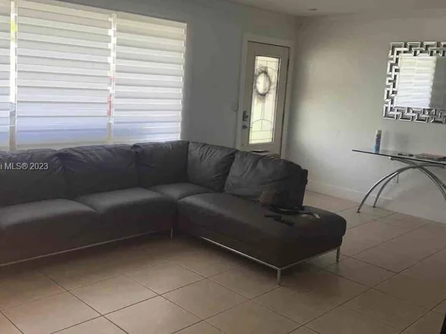 2430 Nassau Dr, Miramar FL 33023