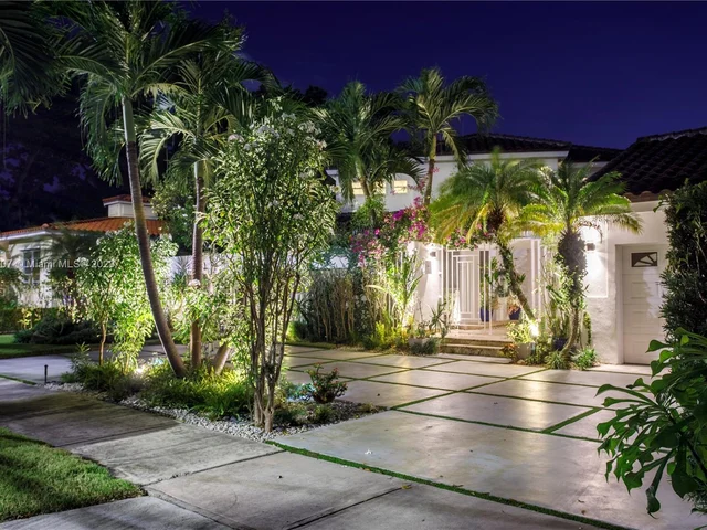 130 SW 24th Rd, Miami FL 33129