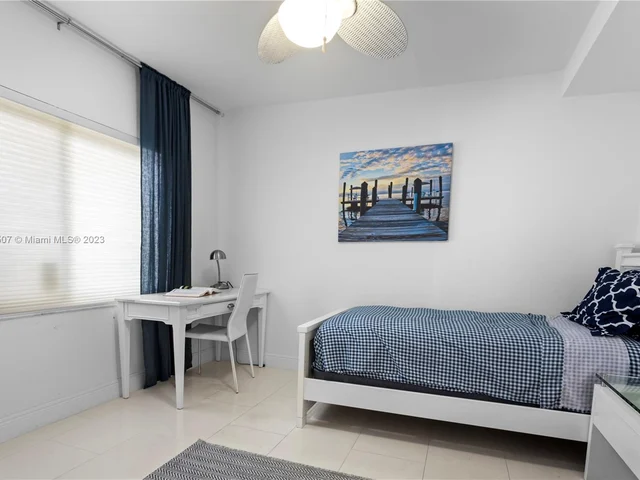 130 SW 24th Rd, Miami FL 33129