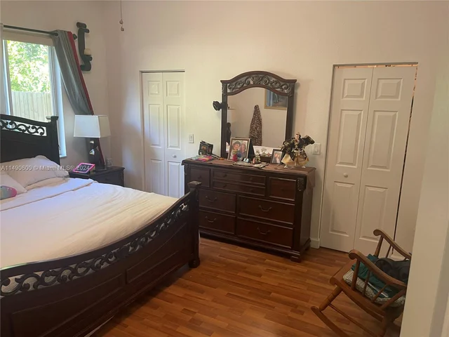 961 NE 36th Ave, Homestead FL 33033