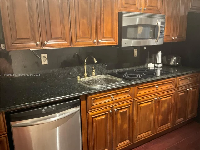 9195 Collins Ave # 304, Surfside FL 33154