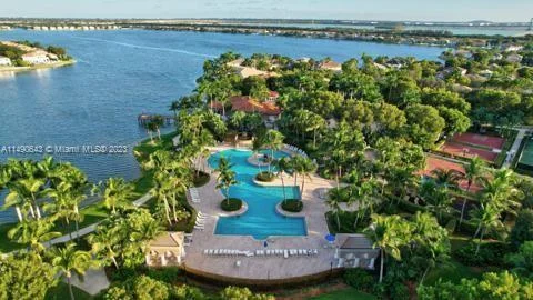 5068 SW 170th Ave, Miramar FL 33027