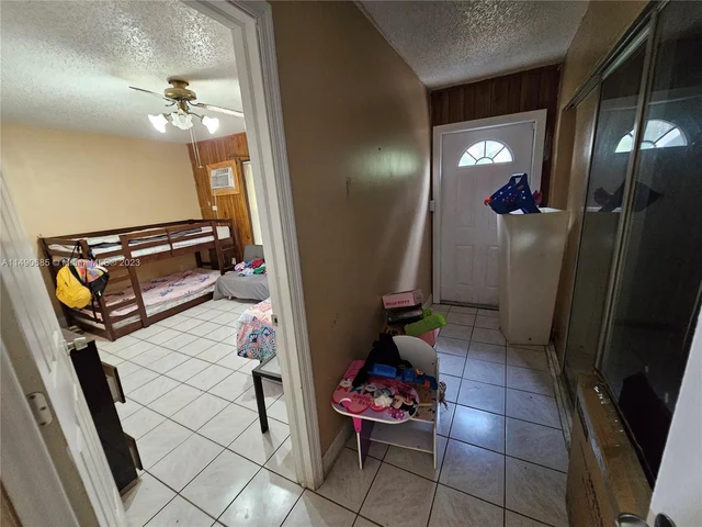 7999 NW 3rd Pl, Margate FL 33063