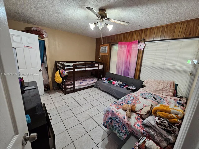 7999 NW 3rd Pl, Margate FL 33063