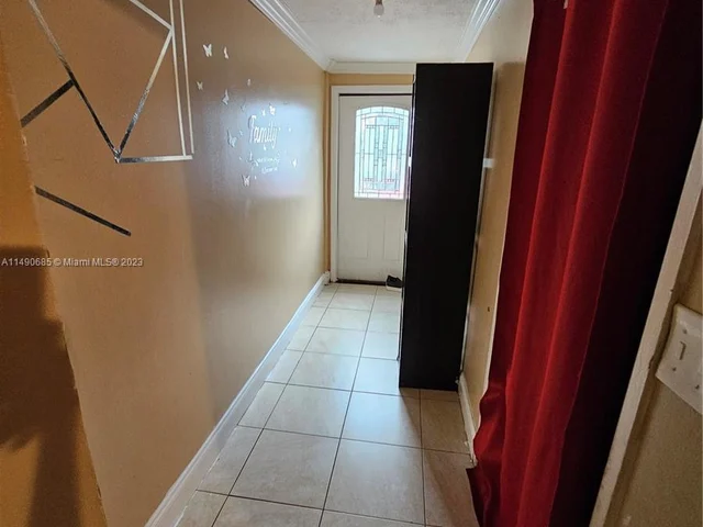 7999 NW 3rd Pl, Margate FL 33063