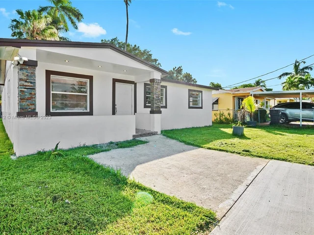256 NW 82nd Ter, Miami FL 33150