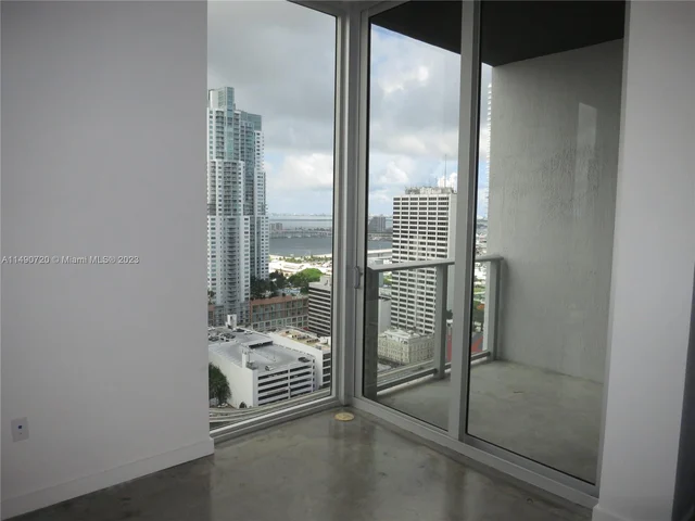 151 SE 1 St # 2804, Miami FL 33131