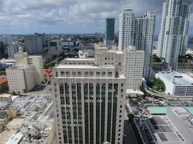 151 SE 1 St # 2804, Miami FL 33131