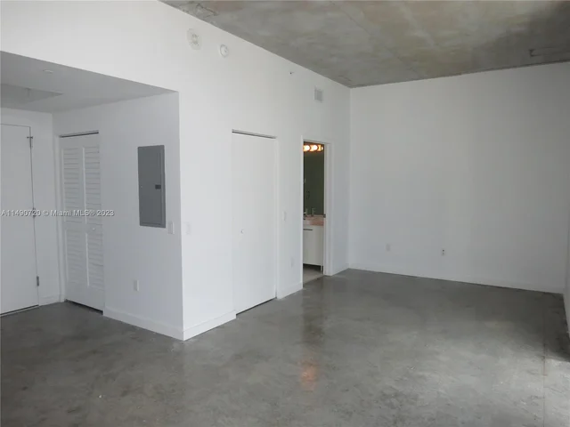 151 SE 1 St # 2804, Miami FL 33131