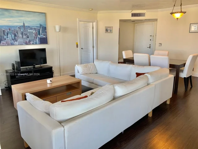 3300 NE 191st St, Aventura FL 33180