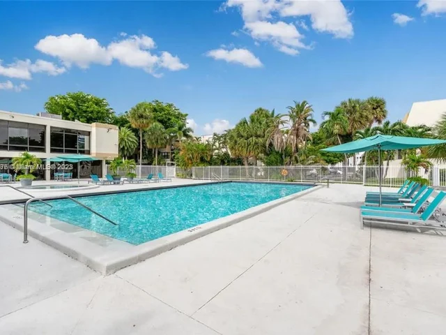 20341 NE 30th Ave # 6, Aventura FL 33180