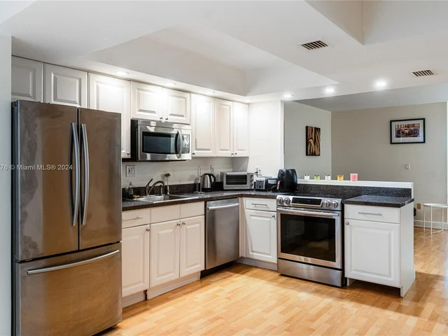 20341 NE 30th Ave # 6, Aventura FL 33180