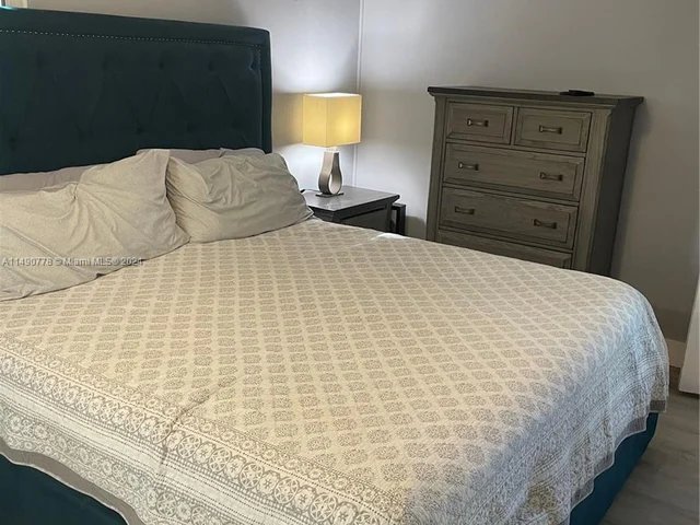 9091 Chrysanthemum Dr, Boynton Beach FL 33472