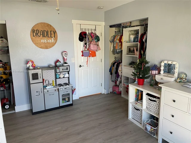 9091 Chrysanthemum Dr, Boynton Beach FL 33472