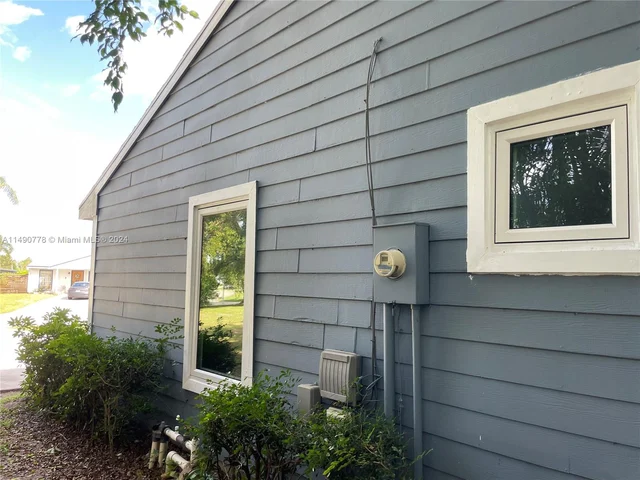 9091 Chrysanthemum Dr, Boynton Beach FL 33472