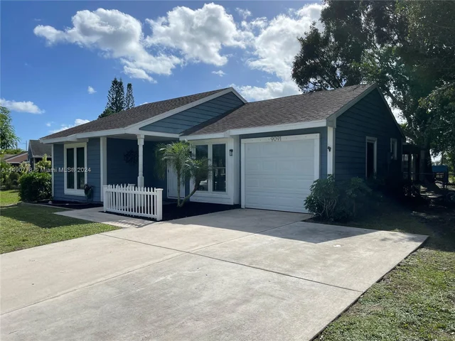 9091 Chrysanthemum Dr, Boynton Beach FL 33472