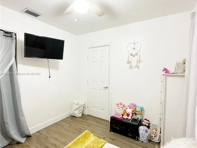 15900 NW 41st Ave, Miami Gardens FL 33054