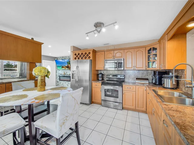 15900 NW 41st Ave, Miami Gardens FL 33054