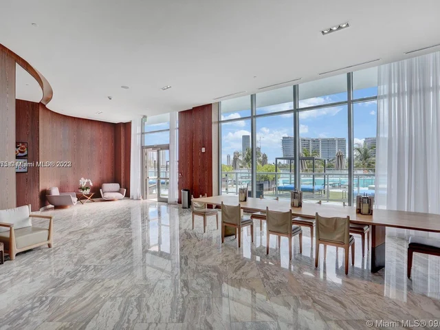 3250 NE 188th St # 608, Aventura FL 33180