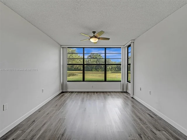 1516 Whitehall Dr # 104, Davie FL 33324