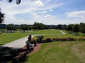 1516 Whitehall Dr # 104, Davie FL 33324