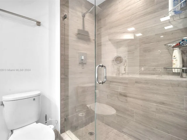 1000 99th St # 13, Bay Harbor Islands FL 33154