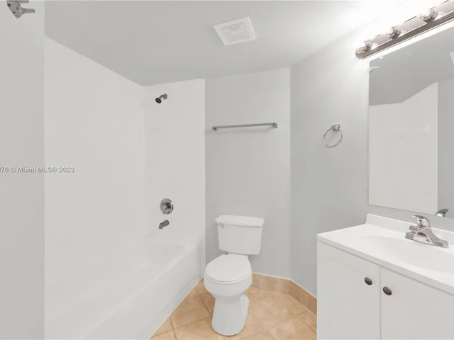 4163 N Haverhill Rd # 1212, West Palm Beach FL 33417