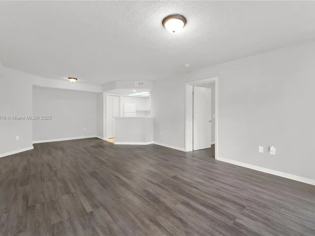 4163 N Haverhill Rd # 1212, West Palm Beach FL 33417