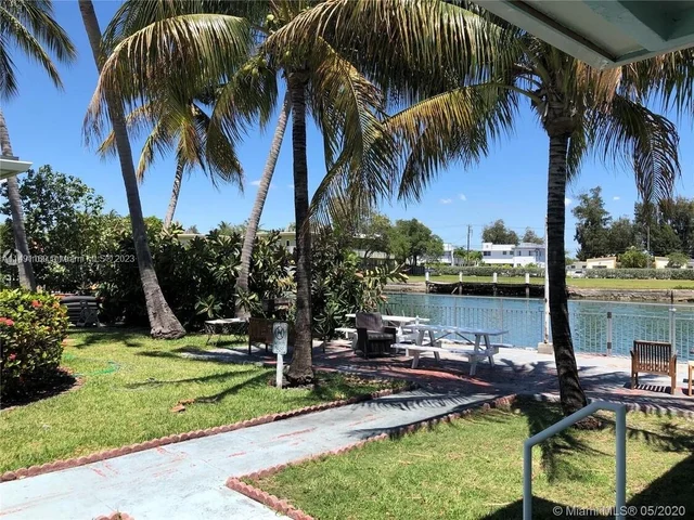 1239 Marseille Dr # 7, Miami Beach FL 33141
