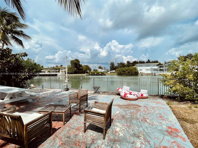 1239 Marseille Dr # 7, Miami Beach FL 33141