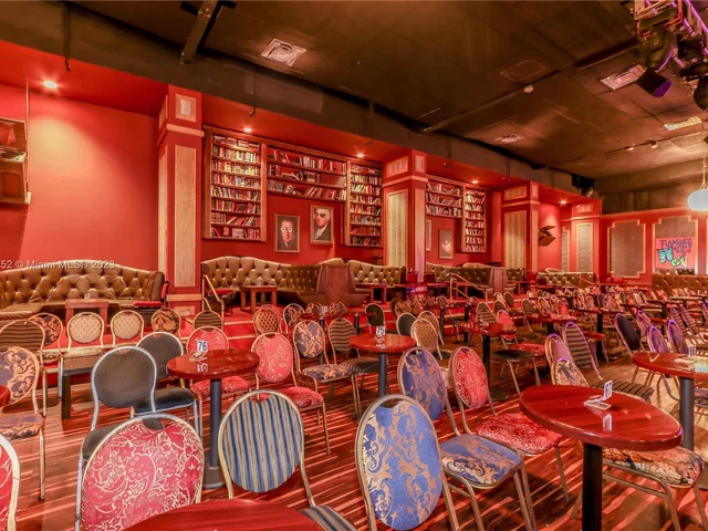 999 Brickell Bay Dr # 1801, Miami FL 33131