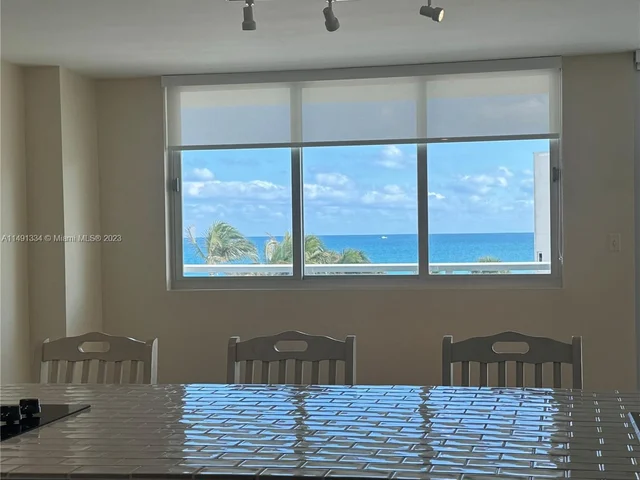 7135 Collins Ave # 424, Miami Beach FL 33141