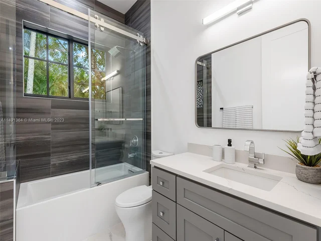 1484 SW 32nd St # 0, Fort Lauderdale FL 33315