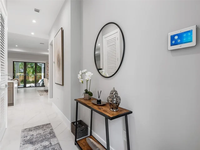 1484 SW 32nd St # 0, Fort Lauderdale FL 33315