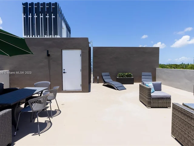 7101 NE 4th Ct # 1, Miami FL 33138