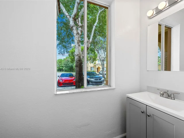 2445 SE 14th Ave # 375, Homestead FL 33035