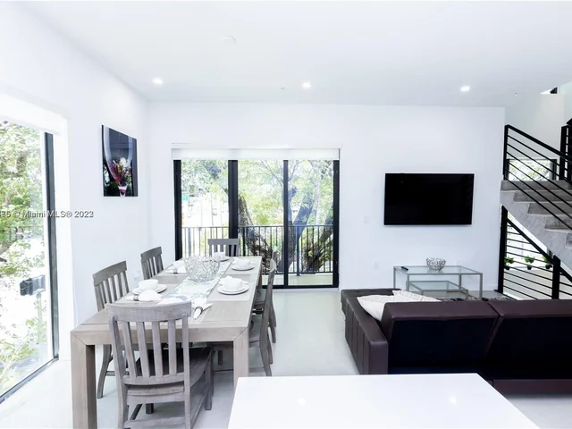 7105 NE 4th CT # 3, Miami FL 33138