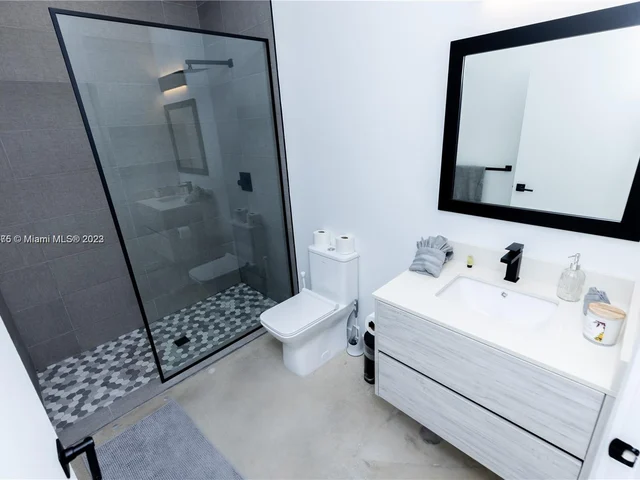 7105 NE 4th CT # 3, Miami FL 33138