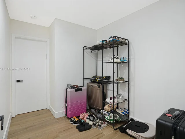 2000 N 37th Ave, Hollywood FL 33021