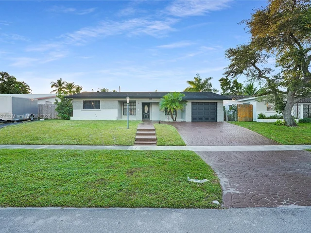 2000 N 37th Ave, Hollywood FL 33021