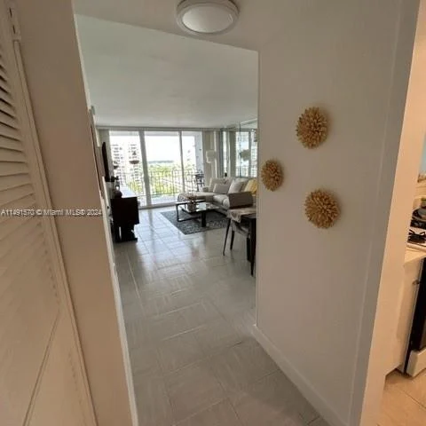 2030 S Ocean Dr # 802, Hallandale Beach FL 33009