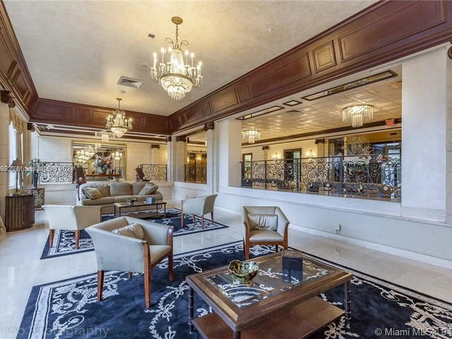 2030 S Ocean Dr # 902, Hallandale Beach FL 33009