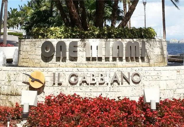 335 S Biscayne Blvd # 1002, Miami FL 33131