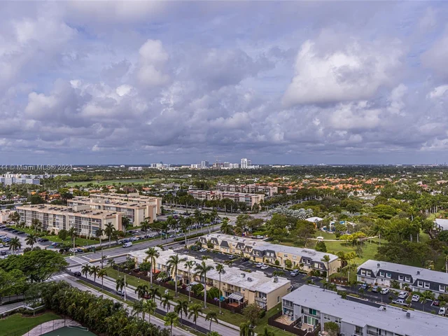 2500 Parkview Dr # 1910, Hallandale Beach FL 33009