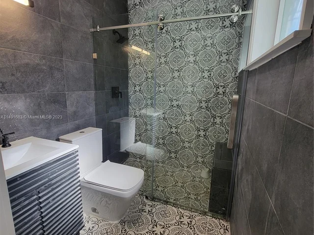 2117 Coral Gardens Dr, Wilton Manors FL 33306