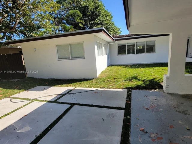 2117 Coral Gardens Dr, Wilton Manors FL 33306