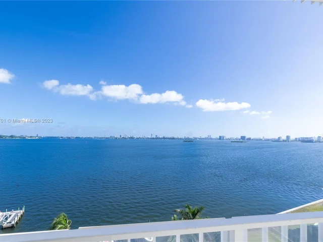 4000 Towerside Ter # 1202, Miami FL 33138